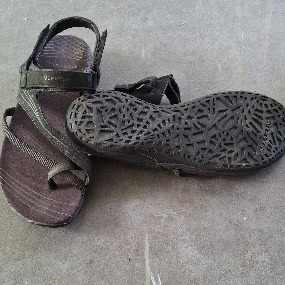 Merrell Dark Strappy Sandals
